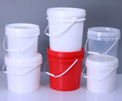 Réservoirs en plastique durables d'huile dans diverses tailles faciles à nettoyer