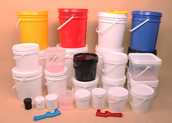 Gérer le magasin de conserveurs en plastique avec confiance