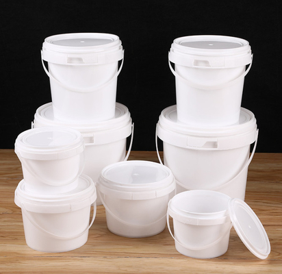 Boîtes en plastique ronde de qualité alimentaire empilées réutilisables avec une capacité de poignée de 1L à 5L