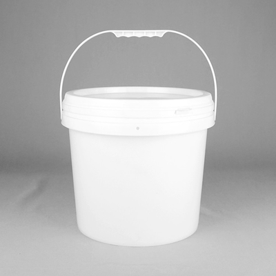Seau de peinture en plastique résistant à la rouille UV avec tuyau de coulée