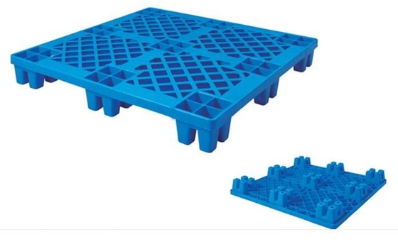 Le plancher en plastique empilable de palette de chariot élévateur capitonne neuf pieds de fait sur commande