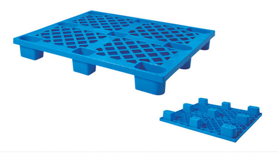 Une solution d'emballage efficace avec une palette en plastique empilable