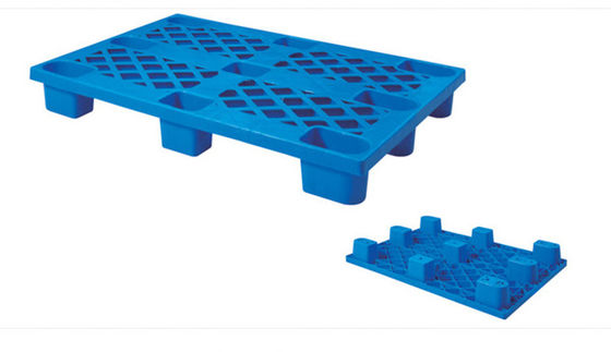 Le chariot élévateur 9 pieds de protection étanche à l'humidité standard multi de palette en plastique résistante s'est épaissi