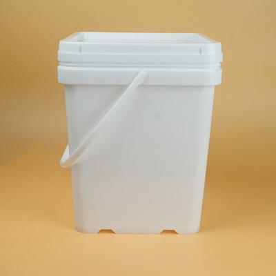 Poubelle en plastique de place matérielle de pp avec le couvercle 1,2 kilogrammes de poids