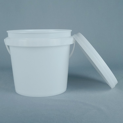 Bouteilles de jouets en plastique légères et robustes de 0,2 à 200 litres de capacité Blanc ou autre couleur disponible