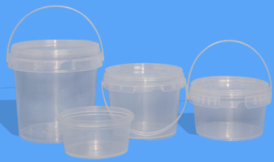 Seau en plastique transparent extérieur lisse pour la crème glacée