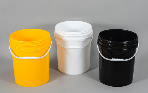 Des seaux de plastique de qualité industrielle de 5 gallons de diamètre 11,5 pouces de hauteur 15,5 pouces