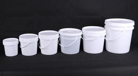 Capacité du seau de nourriture en plastique disponible à la main 0,2L-20L Prélèvement d'échantillon gratuit