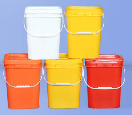 Options d'impression pour le transfert thermique IML dans des seaux en plastique carrés et l'impression à écran