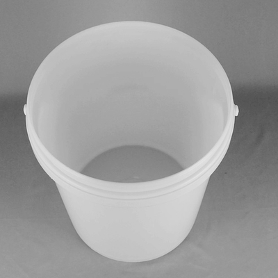 Des seaux en plastique résistant aux UV de 20 litres
