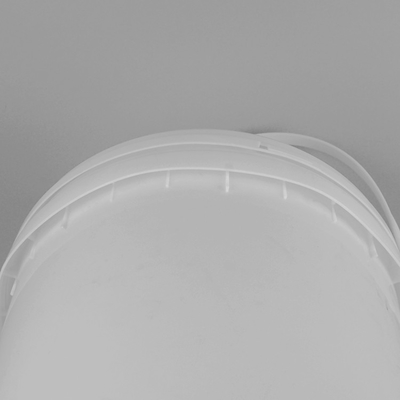 Seau de peinture en plastique résistant aux rayons UV avec poignée
