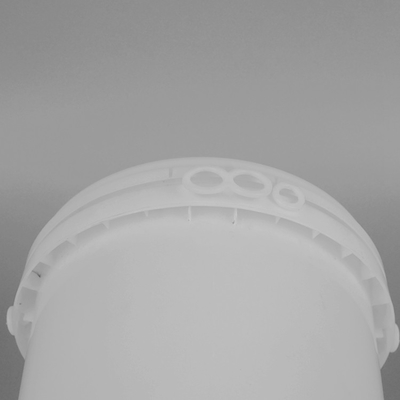 Seau 2L en plastique de petite capacité avec le couvercle et la poignée