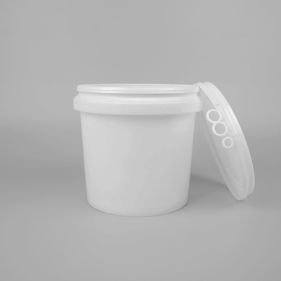 Seau 2L en plastique de petite capacité avec le couvercle et la poignée