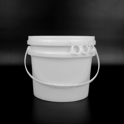 Blanc en plastique rond de seau de 1 gallon 19*17*17.2cm avec la poignée en plastique
