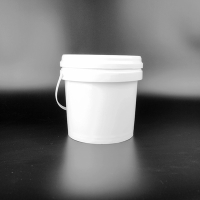 seau libre du stockage BPA de la nourriture 2L avec l'emballage durable d'aliment pour animaux familiers de couvercle