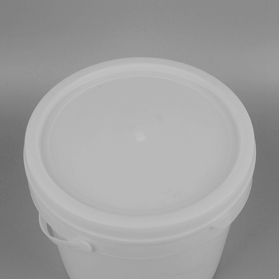Transfert thermique autour de seau en plastique 4 litres pour la colle de peinture de mur