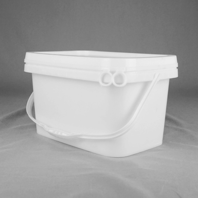 Des seaux en plastique blanc carré résistant aux produits chimiques avec impression IML pour des options de stockage durables