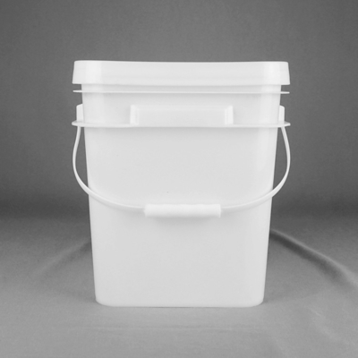 Options d'impression pour le transfert thermique IML dans des seaux en plastique carrés et l'impression à écran