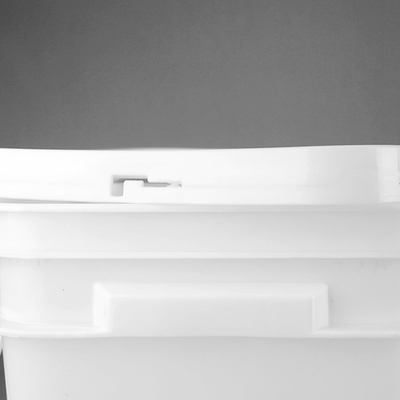 Résistance aux produits chimiques Bouteille en plastique carré 1,2 kg pour jouets de peinture alimentaire