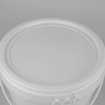 Le seau blanc 20L de lubrifiant de 5 gallons peignent le seau pour l'huile de lubrification
