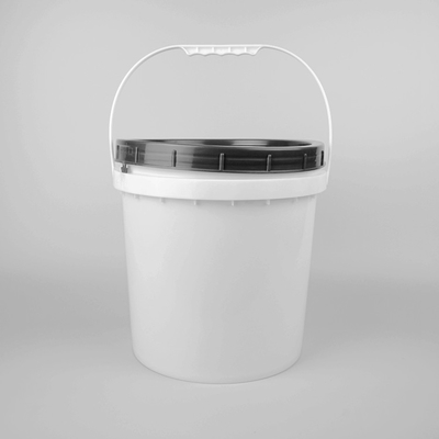Seaux en plastique de sable de l'accueil 8L d'ODM d'OEM les petits arrosent le seau de stockage avec le couvercle de vis