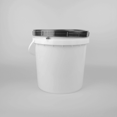 Taille en plastique du seau 8L 25cm de nourriture d'emballage alimentaire de mer avec le couvercle de vis